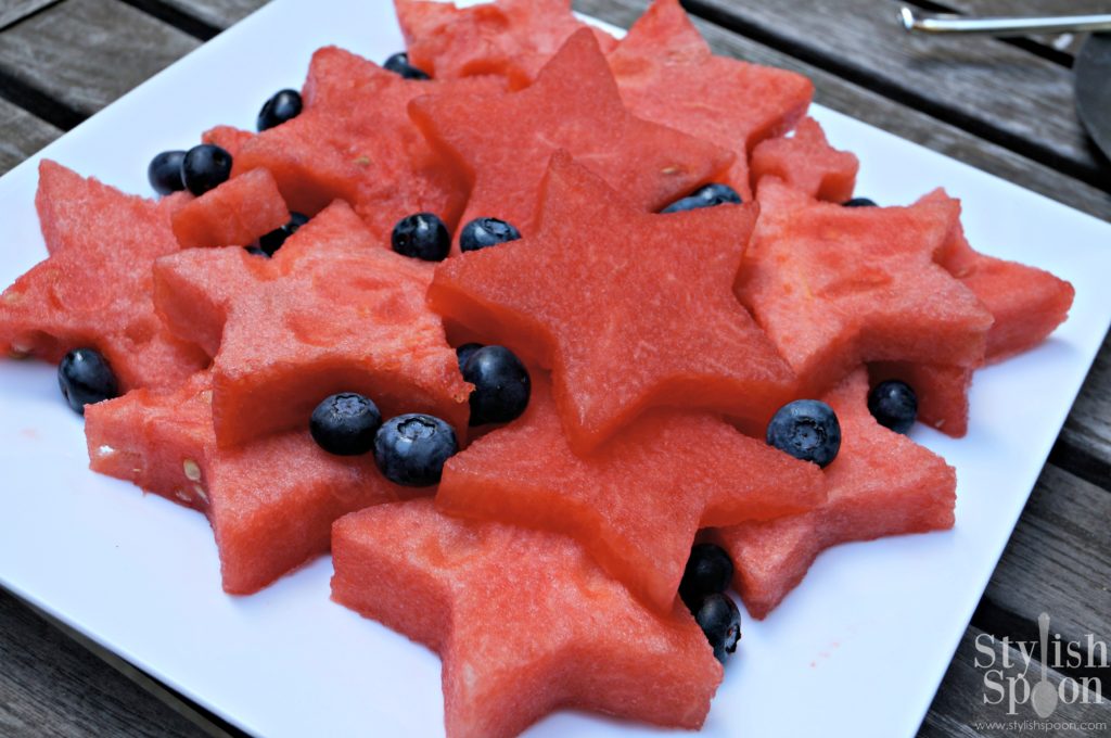 Recipe :: Star-Shaped Watermelon 4th of July - Stylish Spoon