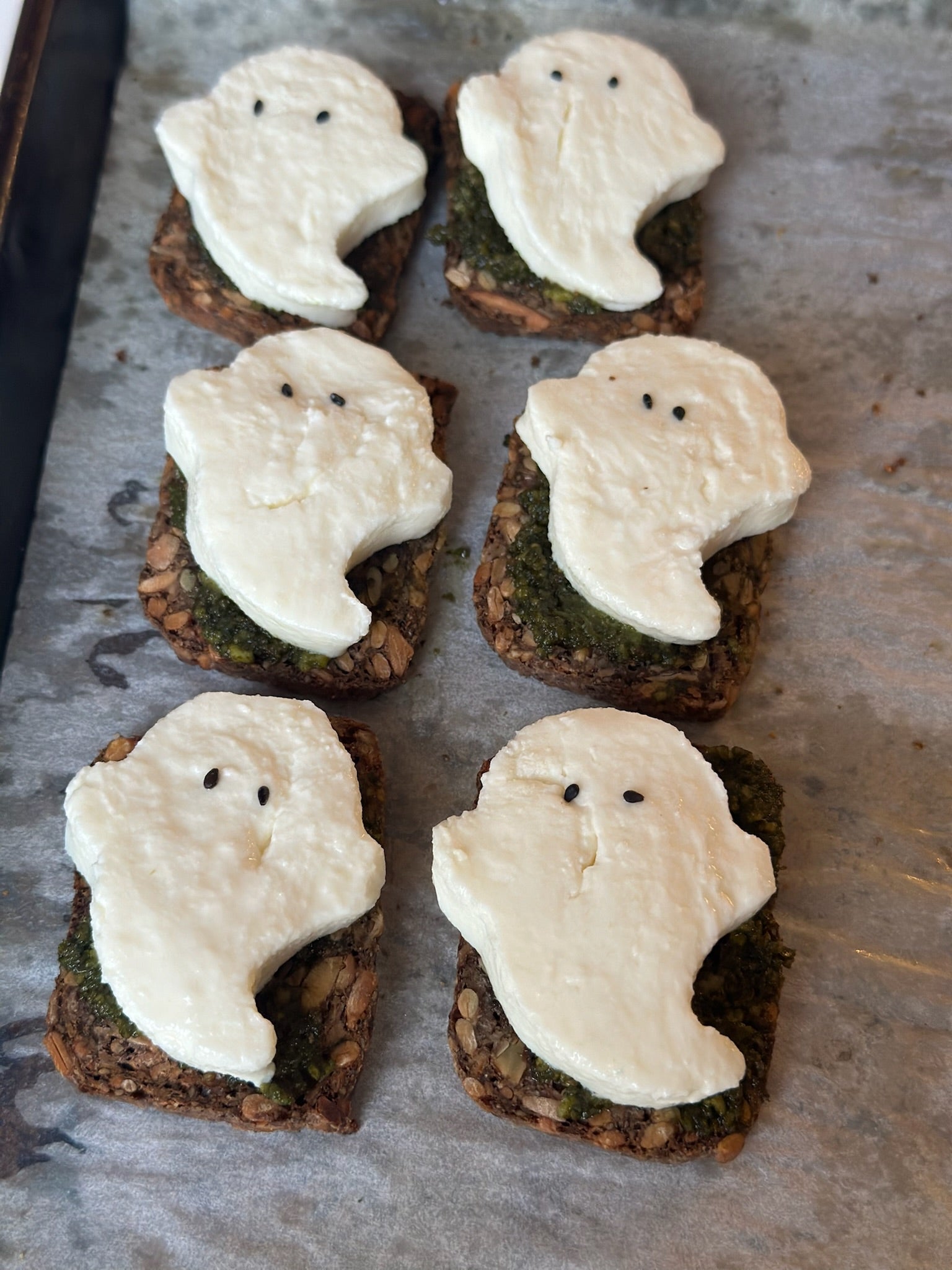 Boo-schetta: Ghost Toast